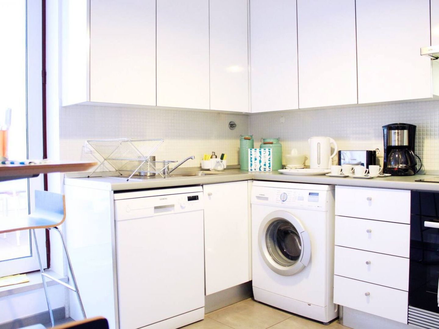 Joivy Modern 1-Bed Apt With Terrace, Moments From Sao Bento Palace Lisboa Eksteriør bilde