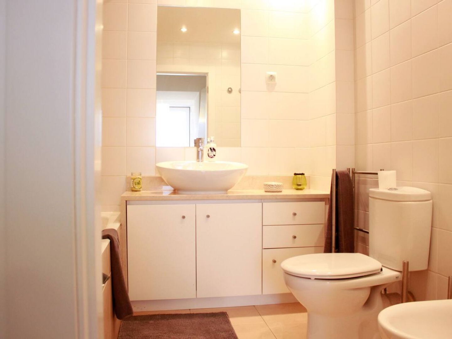 Joivy Modern 1-Bed Apt With Terrace, Moments From Sao Bento Palace Lisboa Eksteriør bilde