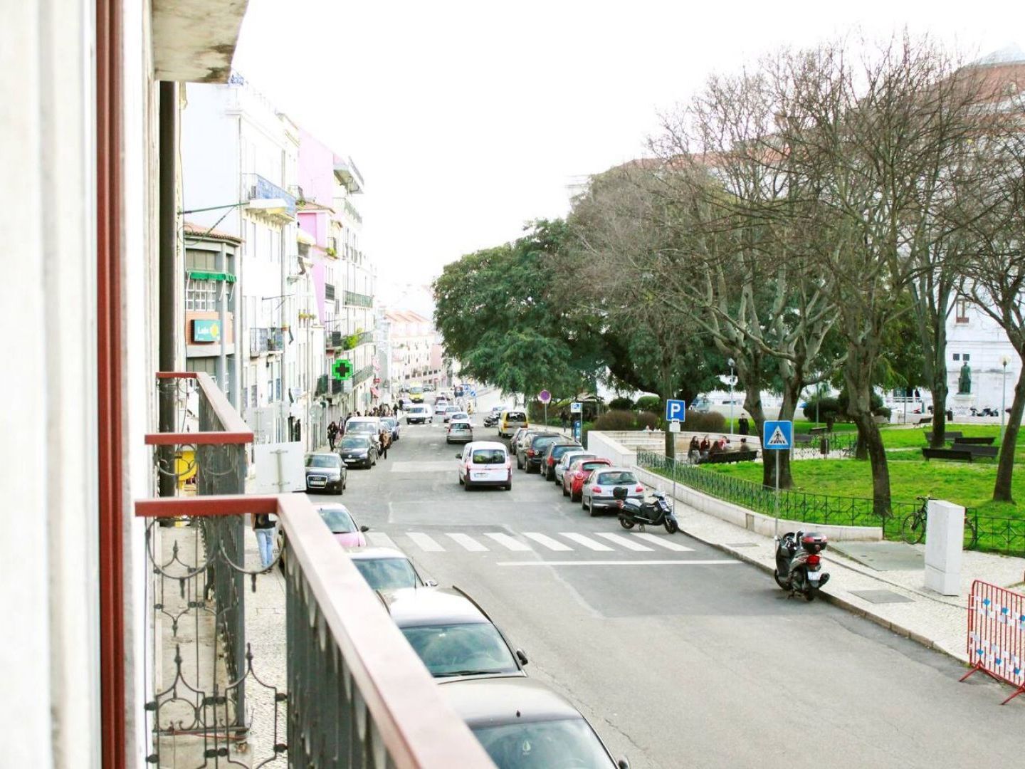 Joivy Modern 1-Bed Apt With Terrace, Moments From Sao Bento Palace Lisboa Eksteriør bilde